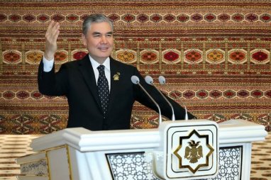 Gurbanguly Berdimuhamedow kanun esasynda türkmen halkynyň Milli Lideri diýlip ykrar edildi
