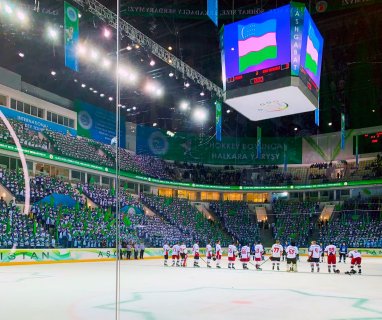 Türkmenistan'da, uluslararası buz hokeyi turnuvası başladı