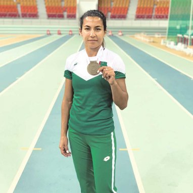 Valentina Meredova, 2024 Paris Olimpiyatları'nda Türkmenistan'ı atletizmde temsil edecek