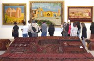 A delegation of Russian cultural figures visited the National Museum of Turkmen Carpets