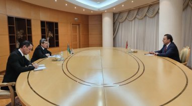 Посол Турции Тоган Орал завершает дипломатическую миссию в Туркменистане 