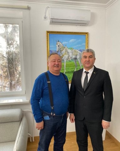 Посол Туркменистана в Астане провел встречу с директором Национального конного центра Казахстана