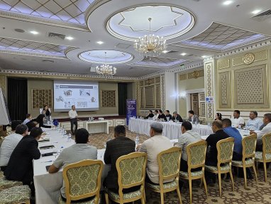 В городах Туркменистана проходят семинары по управлению финансами для предпринимателей и управленцев