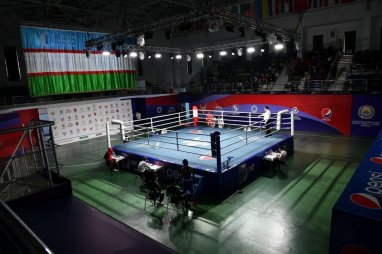 Туркменский боксёр Нурмухаммедов одержал первую победу на чемпионате мира в Ташкенте