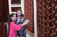 A delegation of Russian cultural figures visited the National Museum of Turkmen Carpets