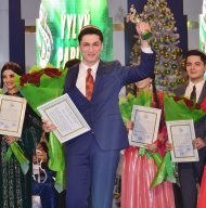 Photoreport: Azat Donmezov - winner of the Star of the Year 2019 contest of young pop singers