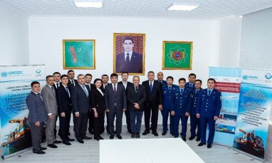 Türkmenistanyň we Özbegistanyň port gözegçilik toparlarynyň agzalary üçin sebitara okuw geçirildi