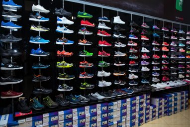 Магазин Alem Sport apparels and shoes предлагает ознакомиться с удивительными свойствами кроссовок Tossa AMF
