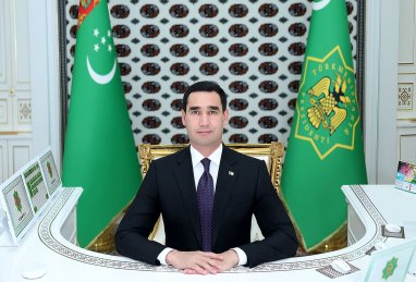 Сердар Бердымухамедов поздравил жителей лучшего по итогам 2023 года этрапа Туркменистана
