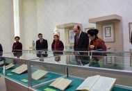 В велаятской библиотеке Дашогуза прошла творческая встреча «Литературная дружба – вечная дружба» 