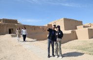 Uluslararası turizm konferansının konukları Türkmenistan'ın turistik yerleri ile tanıştı
