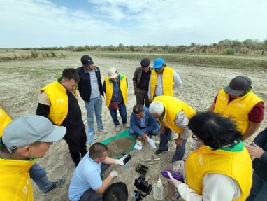 ФАО передала Туркменистану комплект оборудования для проведения быстрого анализа почвы, воды и растений