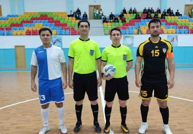 Timur Kulmuradov is recognized as the best referee of the Turkmenistan Futsal Super League