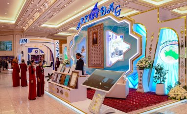 Энергетический комплекс Туркменистана демонстрирует достижения на выставке в Ашхабаде