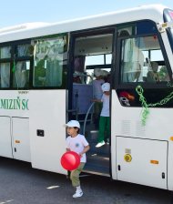 Фоторепортаж: В Туркменистане открылся сезон детских летних каникул