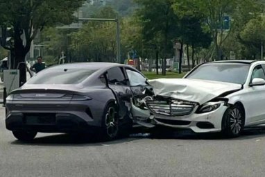Xiaomi SU7 electric car involved in first accident