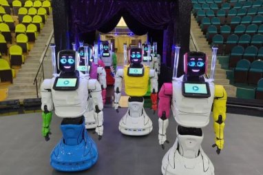 A circus show featuring robots premiered in Russia