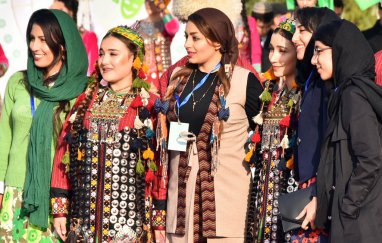 Президент Туркменистана предложил провести в Мары Форум молодёжи стран Центральной Азии и Китая