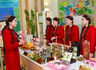 Türkmenistanda Ylymlar güni mynasybetli halkara konferensiýa geçirildi