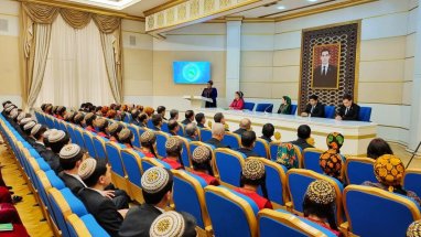 В Лебапе состоялся учебно-методический семинар преподавателей школ искусств Туркменистана