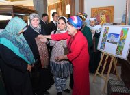 Фоторепортаж с открытия туркмено-иранской выставки декоративно-прикладного искусства