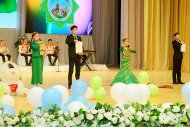 Türkmenistanyň mekdep okuwçylarynyň “Iň eýjejik gyzjagaz-2015” bäsleşigi