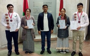 Туркменские студенты заняли призовые места в олимпиаде по теоретической механике в Гомеле