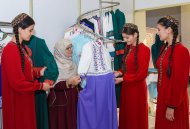 Aşgabatda türkmen-eýran moda we dokma önümleri sergisiniň açylyşy geçirildi