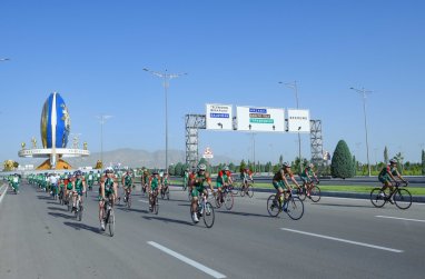 Türkmenistan Bütindünýä saglyk gününi köpçülikleýin çäreler bilen bellär