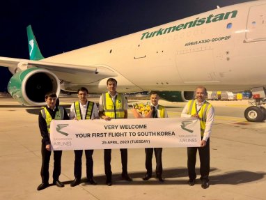 «Türkmenistan» awiakompaniýasy Aşgabatdan Inçhona ilkinji ýük uçuşyny amala aşyrdy