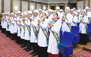 Медицинский университет Туркменистана выпустил около 600 специалистов