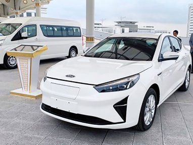 10 electric vehicles from JAC MOTORS and 5 charging stations for them were purchased for the city of Arkadag