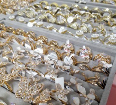 «Xuping jewelry» dükanyna gipoallergen bižuteriýalaryň täze tapgyry gelip gowuşdy