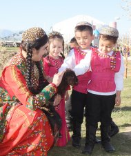 Türkmenistanda Milli bahar baýramy — Nowruz baýramy bellenildi (SURAT)