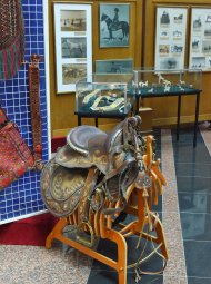 Фоторепортаж: В Государственном музее Туркменистана прошла выставка посвященная национальному дню ахалтекинского скакуна