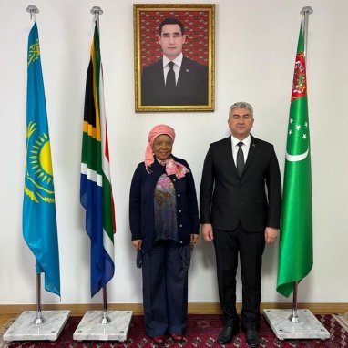 Туркменистан и ЮАР обсудили проведение совместных мероприятий на 2024 год