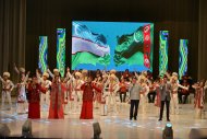 Fotoğraf Raporu: Türkmenabat, Özbekistan Kültür Günlerinde Gala Konserine Ev Sahipliği Yapıyor