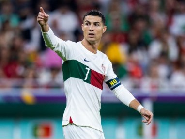 Ronaldo become the highest paid footballer in the world