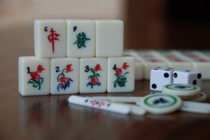 Scientists: playing mahjong can slow down brain aging