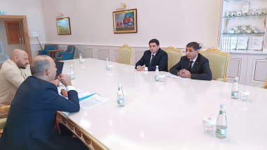 Телевидение Туркменистана и TRT обсудили планы сотрудничества на 2024 год