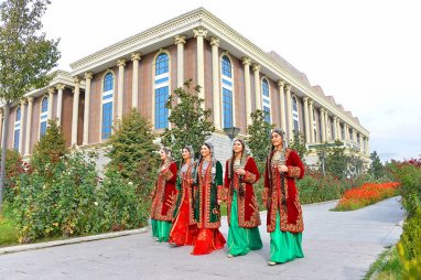 Дни туркменской культуры в Душанбе: яркий старт большой программы
