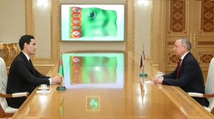 Губернатор Санкт-Петербурга поздравил Президента Туркменистана с 300-летием Махтумкули Фраги
