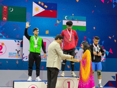 Туркменские тяжелоатлеты завоевали 25 медалей на чемпионате Азии среди юношей и юниоров в Индии