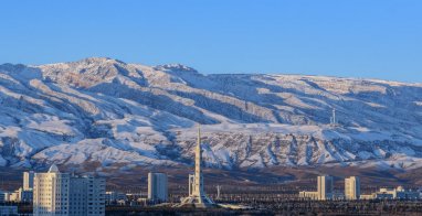 Despite the snow on the mountains, warming is expected in Ashgabat