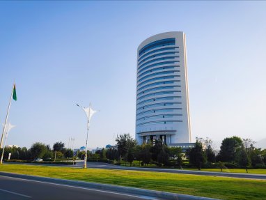 Сумма валютных сделок на бирже Туркменистана превысила 4 миллиона долларов