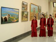Фоторепортаж с выставки, посвященной Дню туркменского алабая в Академии художеств