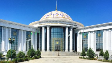 В Туркменистане намерены открыть филиалы зарубежных вузов