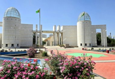 Aşkabat'ta, Türkmenbaşı’nın Masalları Dünyası Parkı’nın yerine yeni bir park inşa edilecek