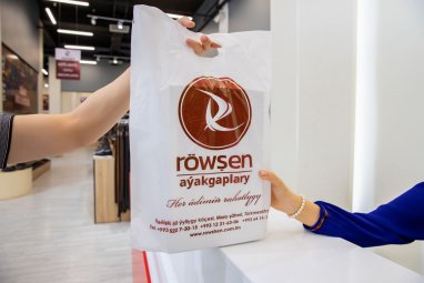 Röwşen stores invite to a pre-holiday shoe sale