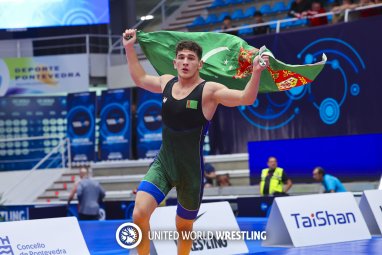 Turkmenistan wrestler wins U-20 World Championship gold for first time